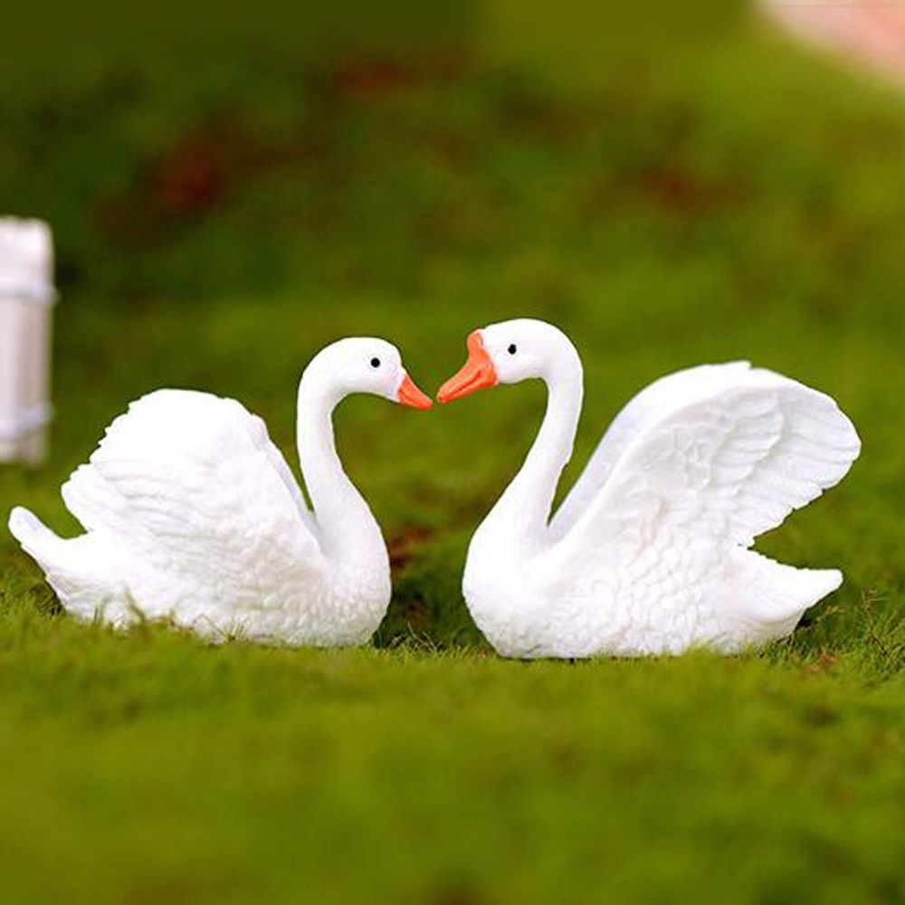Swan plastic miniature garden toys - 1 Pair