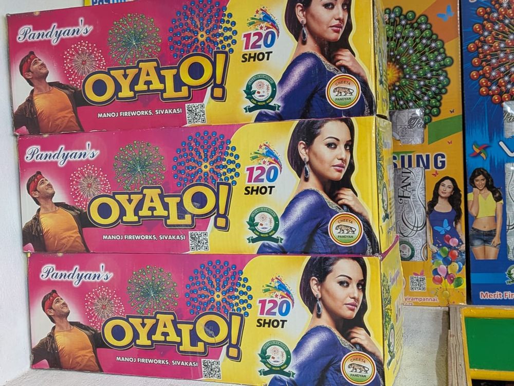 120 Shot Multicolor with Crackling (Pandya's)