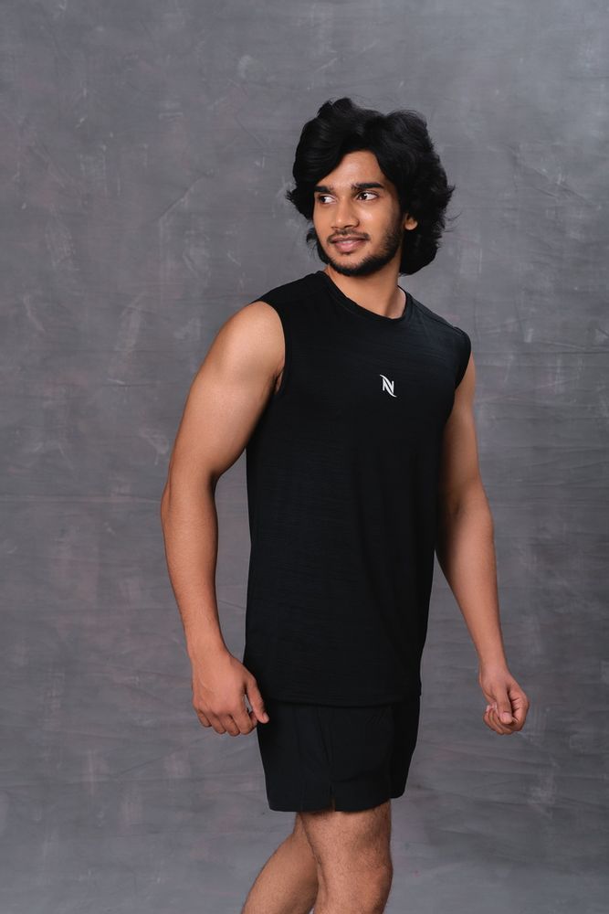 Sleeveless polyester T-Shirt- Black