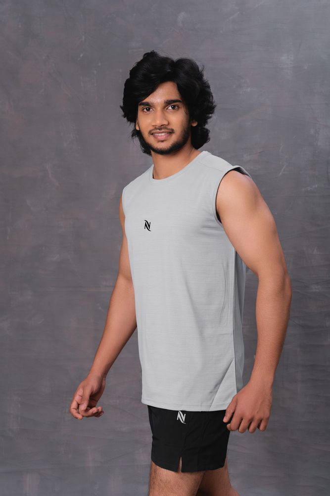Sleeveless polyester T-shirt-Grey