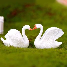 Swan plastic miniature garden toys - 1 Pair